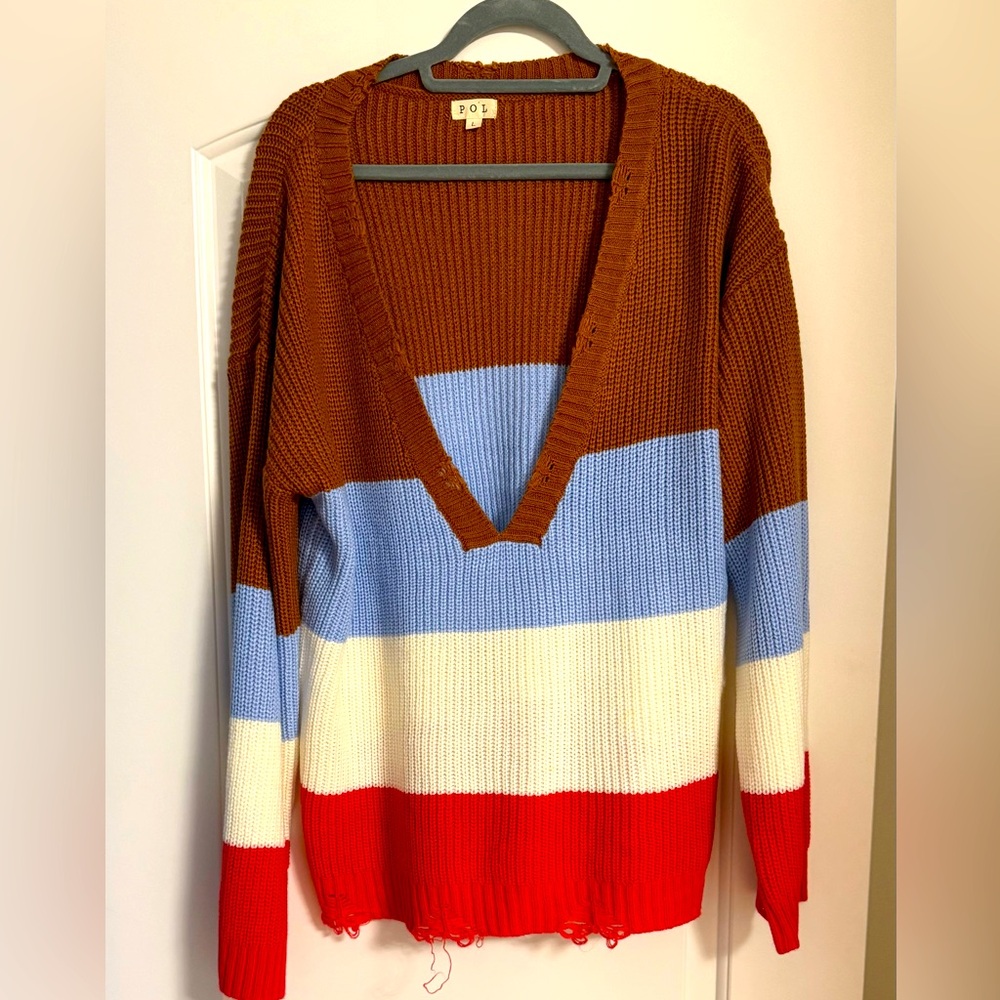 New POL Oversized, Distressed, Chunky, Trendy Knit V-Neck Sweater. Women’s Large